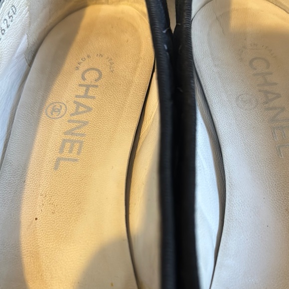 Chanel Blue quilted and white cap toe Women's Shoes Sz 40.5 - Picture 5 of 7